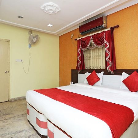 Hotel Oyo 4526 Jaydev Vihar Bhubaneswar Exterior foto