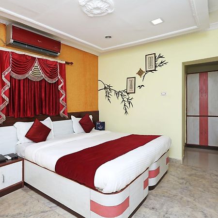 Hotel Oyo 4526 Jaydev Vihar Bhubaneswar Exterior foto