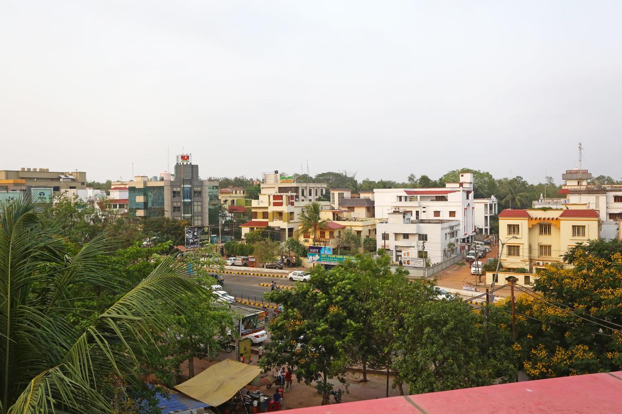 Hotel Oyo 4526 Jaydev Vihar Bhubaneswar Exterior foto